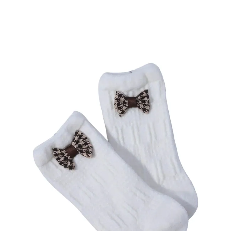 Black White Women Ankle Socks Casual Daily Short Socks