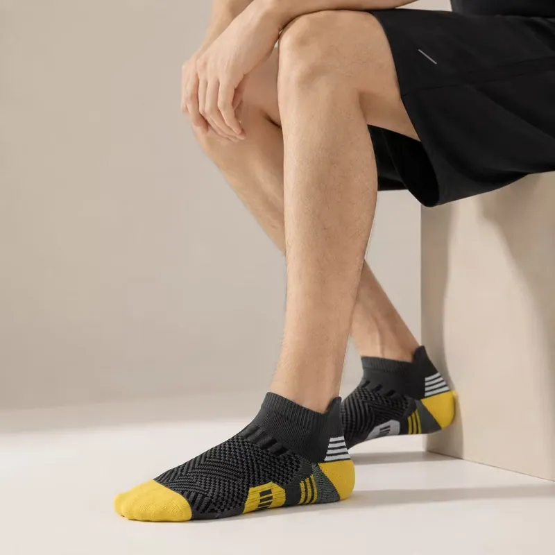Compression Arch Support Athletic Ankle Socks Striped Jacquard Basketball