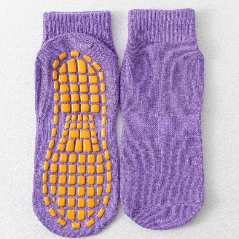 Custom Logo Anti Slip Socks Wholesale Trampoline Park Socks Non Skid Sports Socks