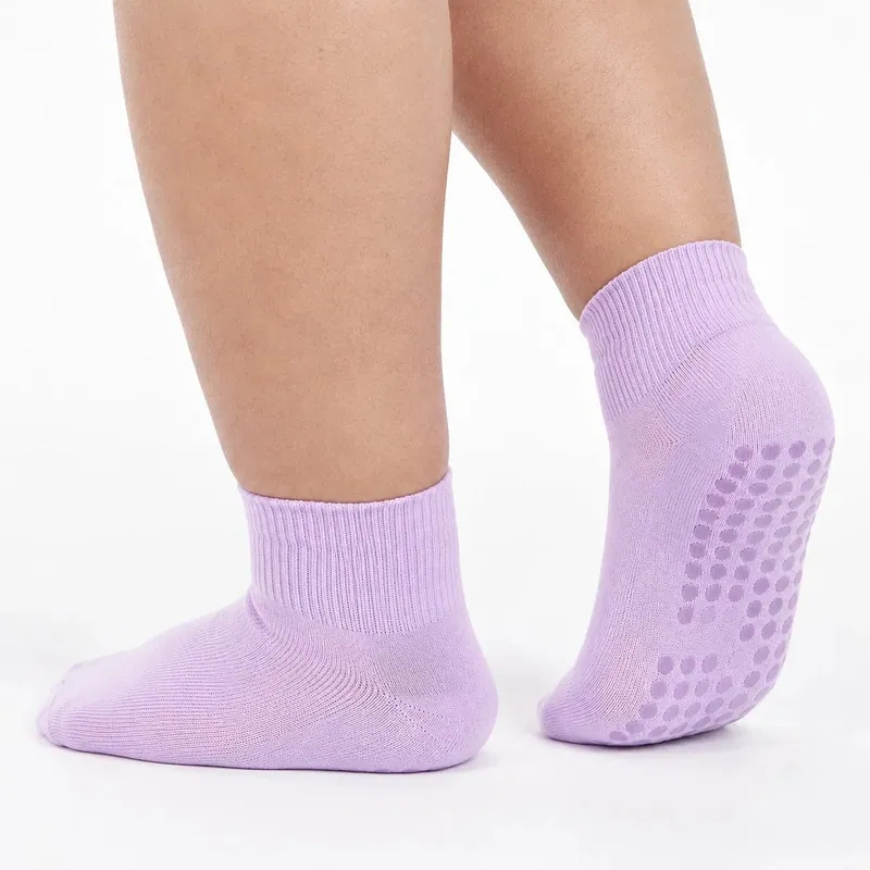 Diabetic Friendly Non Slip Ankle Socks Loose Top Seamless Socks for Swollen Feet